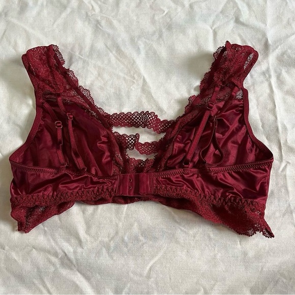 Victoria’s Secret silky lace detailed bralette nwot - Picture 5 of 8